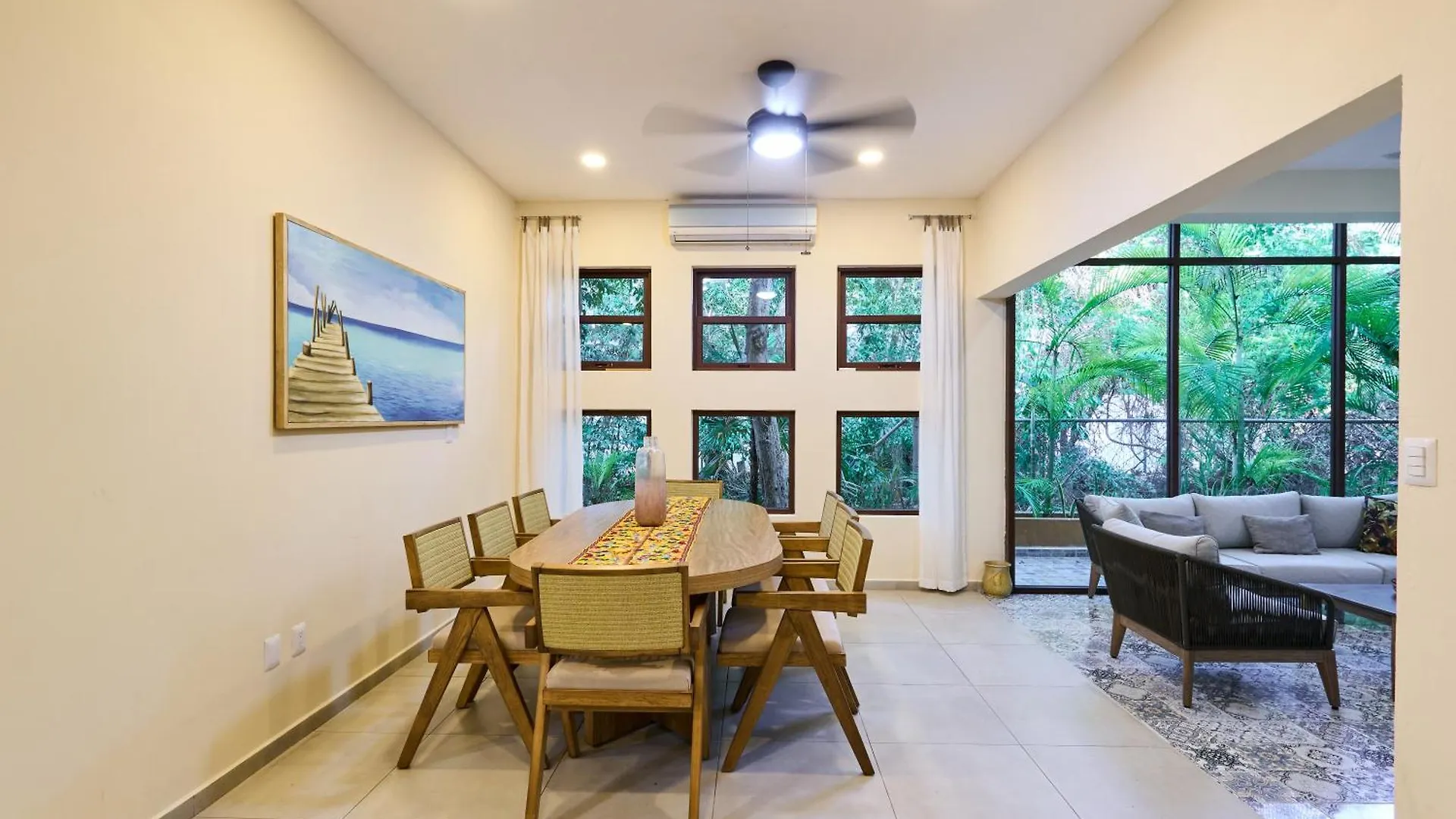 Spacious And Stylish Vacation Home For 8 With Private Pool And Large Terrace Playa del Carmen Holiday home