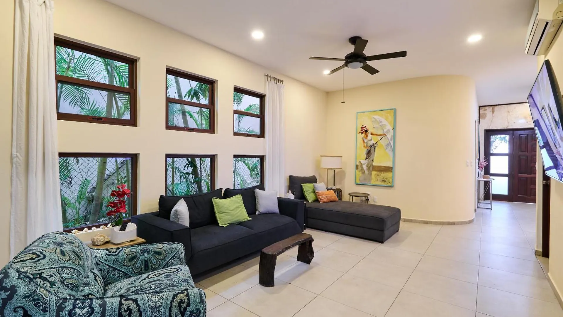 Spacious And Stylish Vacation Home For 8 With Private Pool And Large Terrace Playa del Carmen 0*,