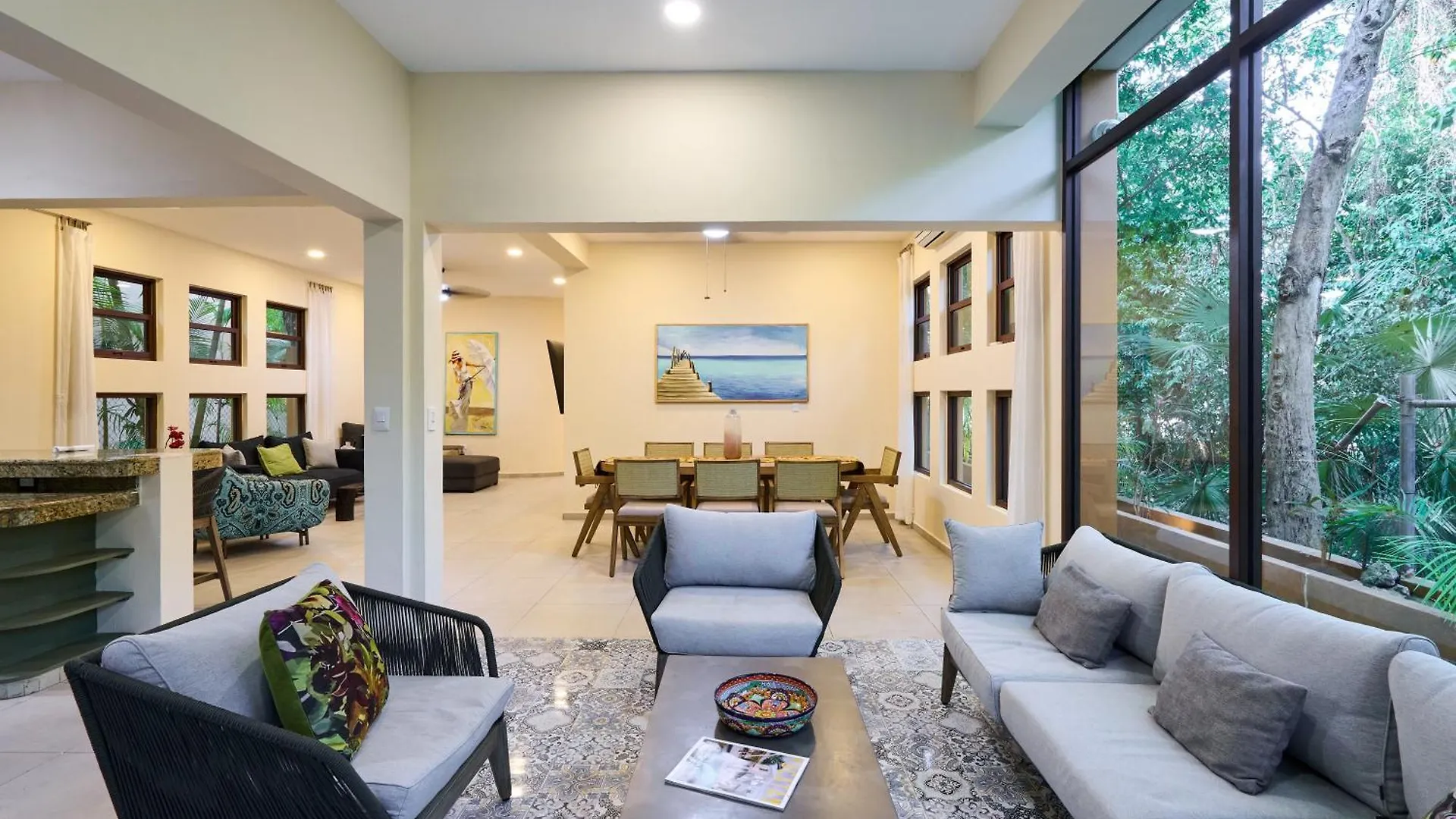 Spacious And Stylish Vacation Home For 8 With Private Pool And Large Terrace Playa del Carmen