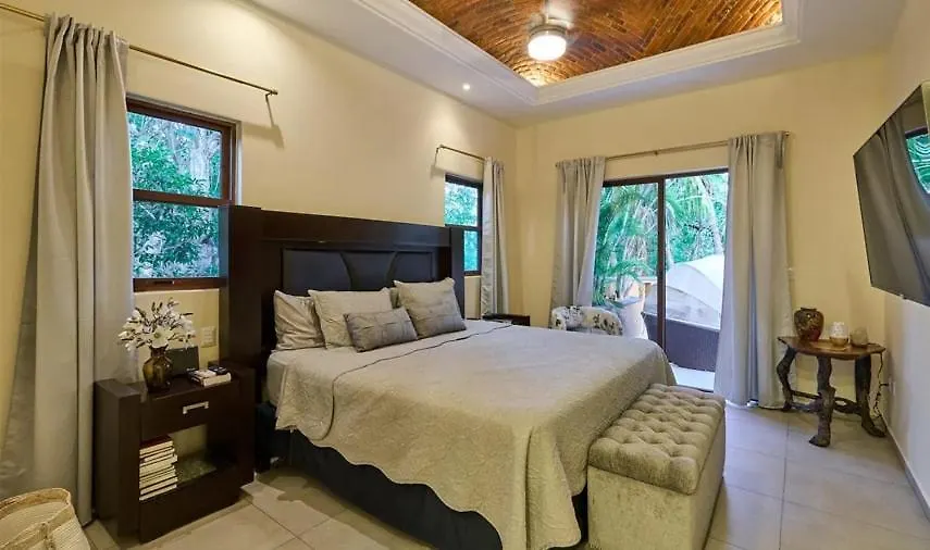 Spacious And Stylish Vacation Home For 8 With Private Pool And Large Terrace Playa del Carmen Holiday home